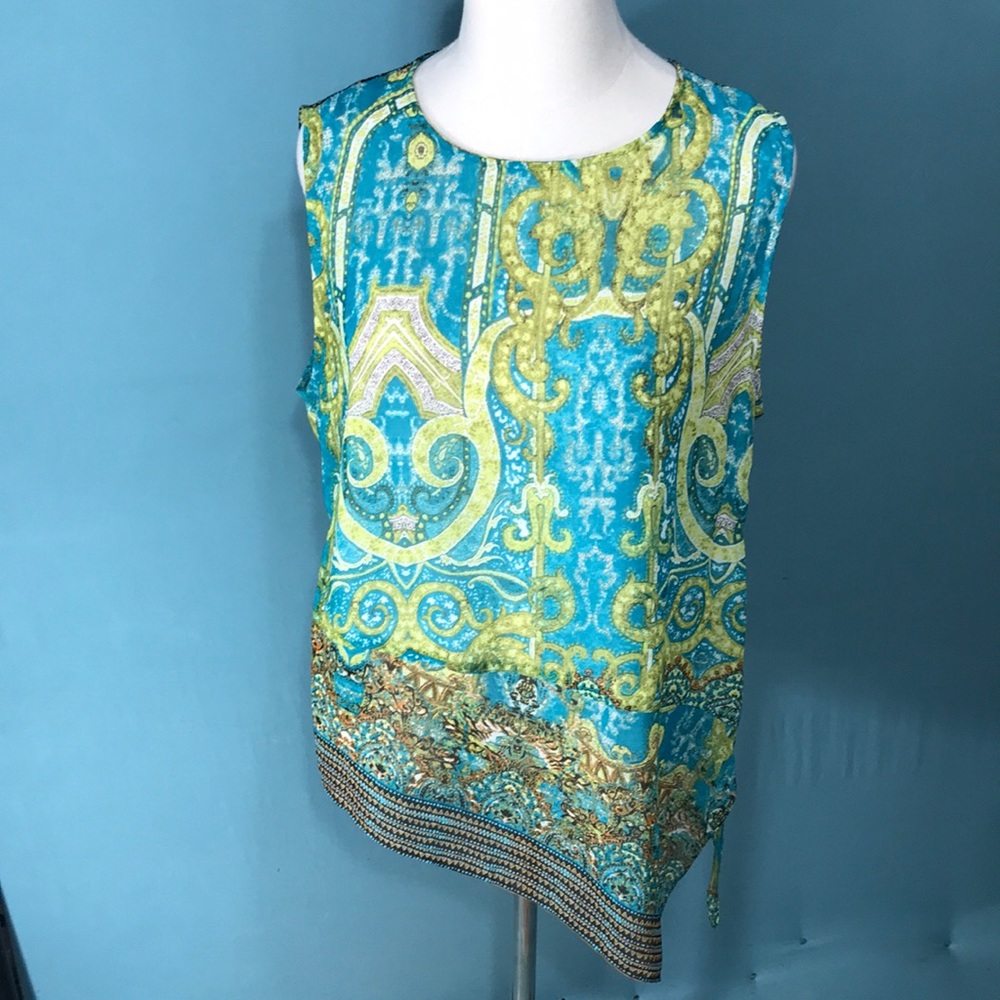 Skye’s the Limit Asymmetrical Sleeveless Blouse L